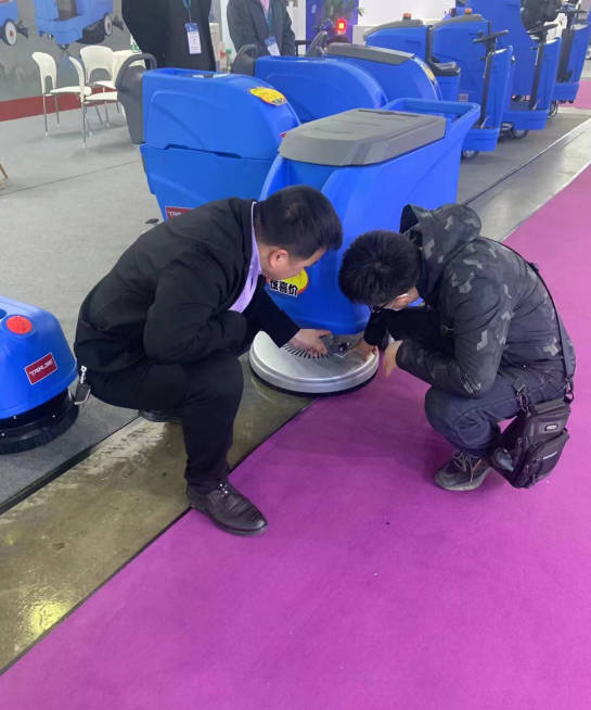 甘孜小型电动洗地机是否适合用于环卫保洁